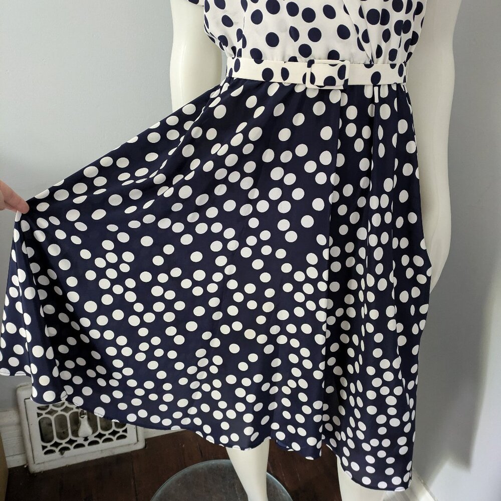 Dress Polka Dot. black and white, belted, Raoul Petite - Picture 2 of 9
